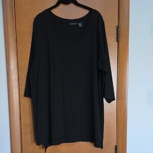 Tahari Black 3/4 Sleeve V-Neck Top